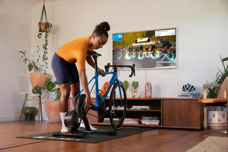 smart-indoortrainer für rennräder: zwift hub im test