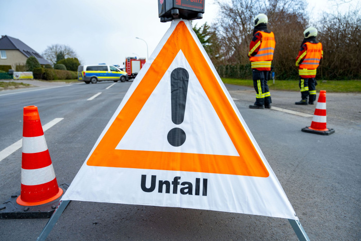 mann stirbt bei reifenwechsel auf autobahn