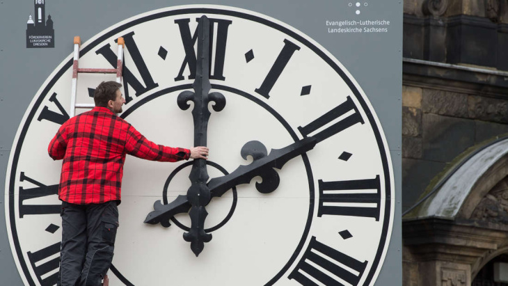 Zeitumstellung in Deutschland: An welchem Wochenende im März wird die Uhr umgestellt?