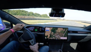 „Absolutes Biest“: Tesla Model S Plaid mit Keramik-Kit soll laut Tacho bis 350 km/h fahren