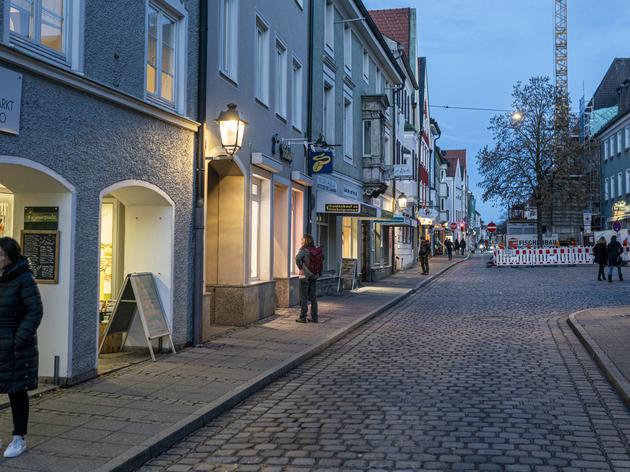 dürfen autos wieder in die admiral-hipper-straße? hauchdünne vorentscheidung