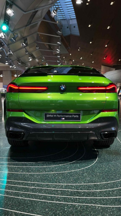 bmw x6 g06 lci: facelift mit m performance parts in java green