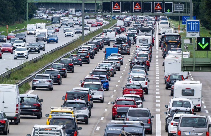 umfrage unter autofahrern: benziner wieder beliebter