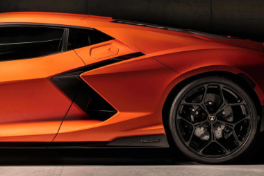Plug-in-Powerhybrid Lamborghini Revuelto kommt 2024