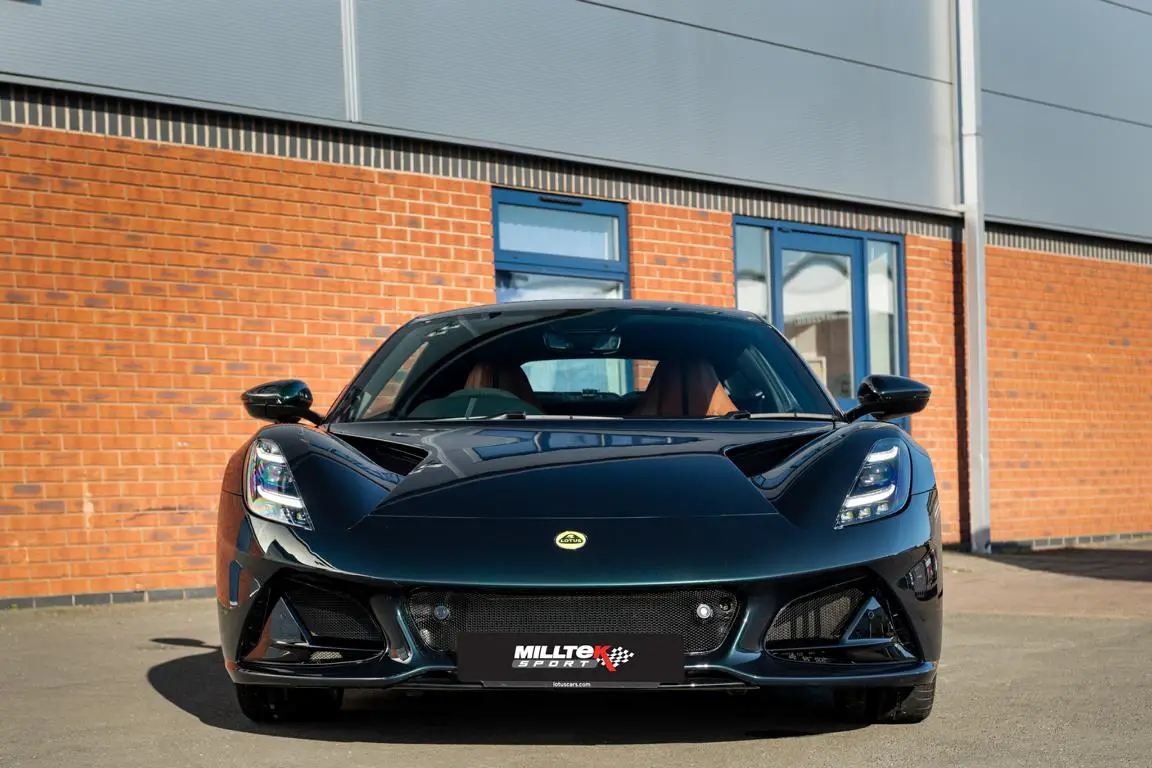 Milltek Sportauspuffanlage für den Lotus Emira V6!