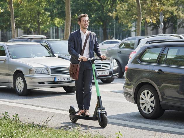 bei verstoß droht ein punkt in flensburg: diese regeln gelten für e-scooter