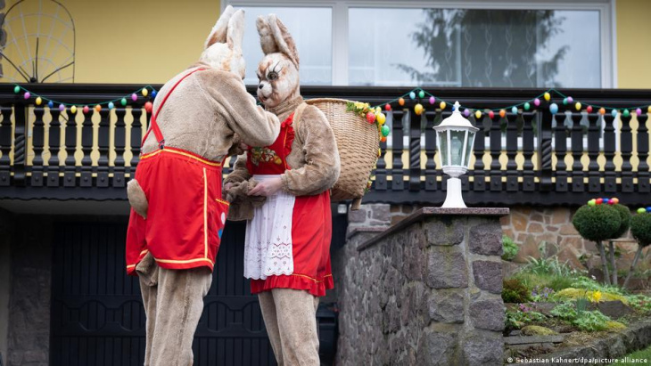 rollender osterhase auf tour