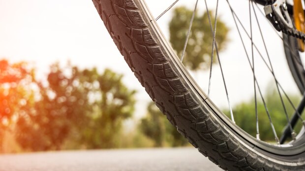 nervige platten umgehen: diese reifen sollten radfahrer kennen