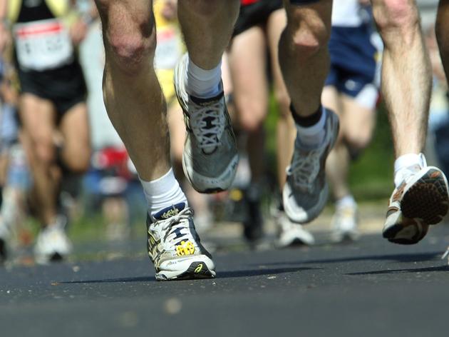 teilstück per auto: ultramarathon-läuferin disqualifiziert