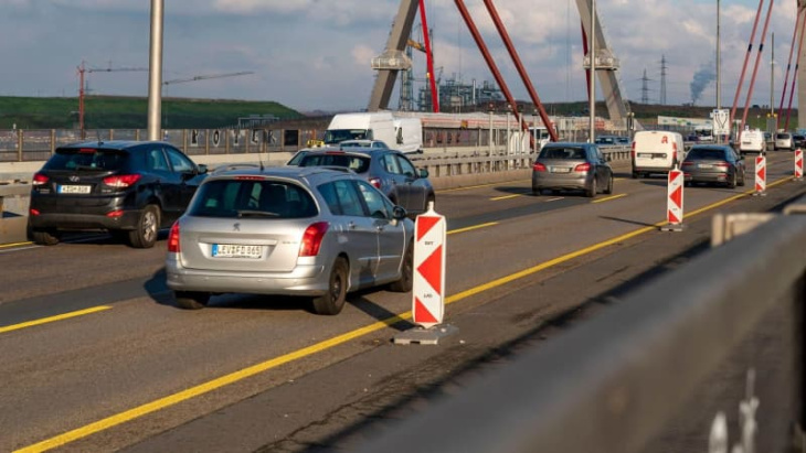 verkehrsschilder im baustellenbereich: das sollten autofahrer beachten