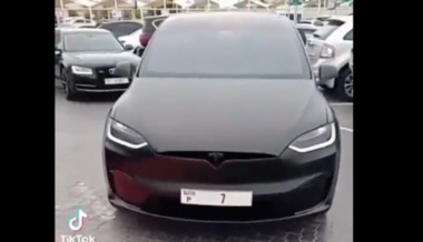 Rekord-Auktion: Kennzeichen für 15 Mio. Dollar lässt Preis von Tesla Model X niedrig aussehen