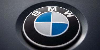 BMW setzt Anroid-Smartphones als UWB-Autoschlüssel ein
