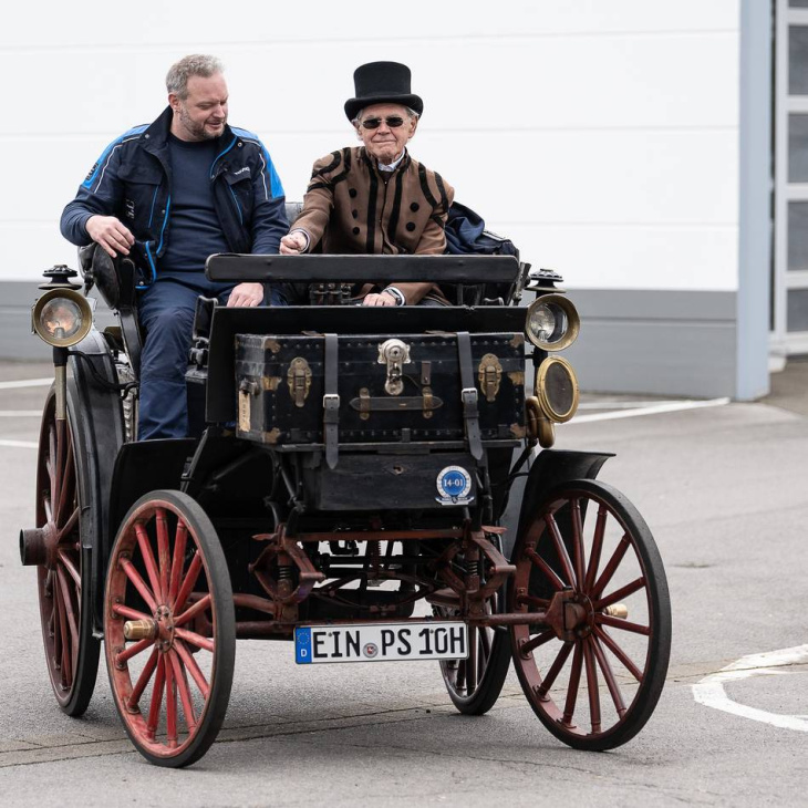 das älteste auto deutschlands bekommt zwei weitere jahre tüv