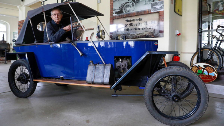 jonsdorfer baut weltweit einmaligen oldtimer auf