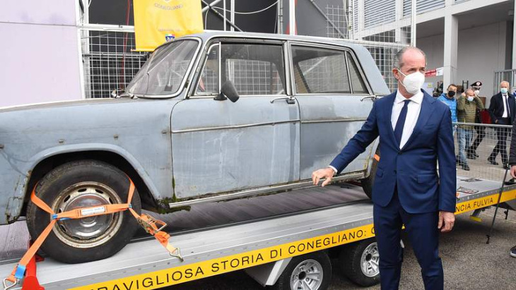 dieses auto stand 47 jahre lang ununterbrochen auf demselben parkplatz