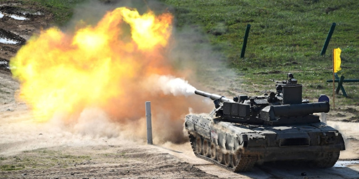 - russischer oberst klaut sieben panzer-motoren und verscherbelt sie