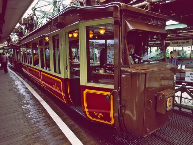 historischer wagen der schwebebahn aus dem jahr 1900 wird saniert – doch das dauert