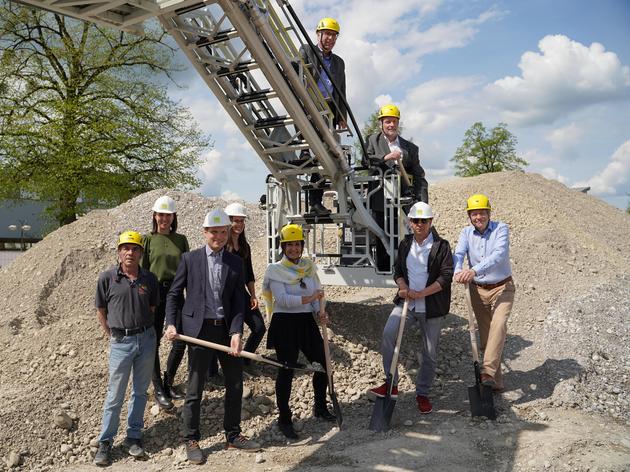 spatenstich fürs neue parkhaus in weilheim - dabei geht es nicht nur um autos