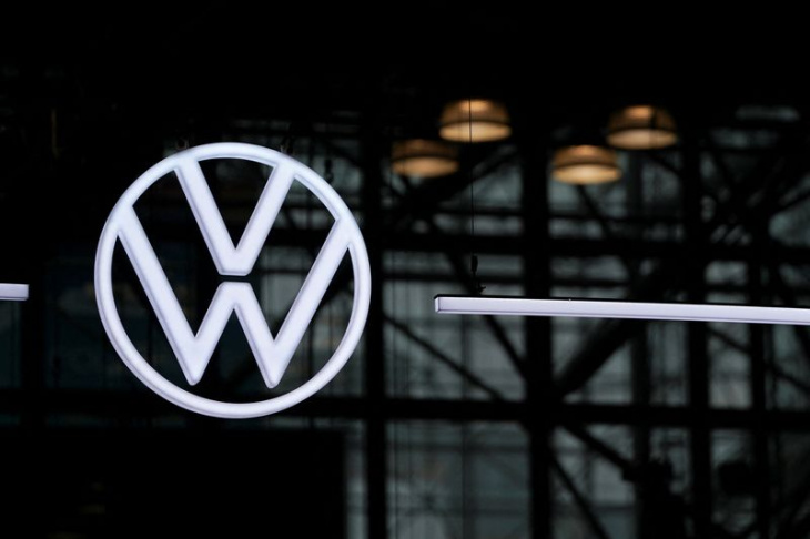 volkswagen holt in china stark auf - plus 80 prozent