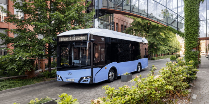 solaris liefert elektrische neun-meter-busse nach österreich