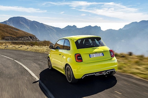 fahrbericht abarth 500e: fiats heißer elektro-zwerg macht spaß, doch auf der autobahn wartet ein schock