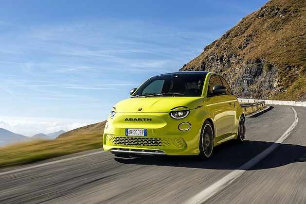 fahrbericht abarth 500e: fiats heißer elektro-zwerg macht spaß, doch auf der autobahn wartet ein schock