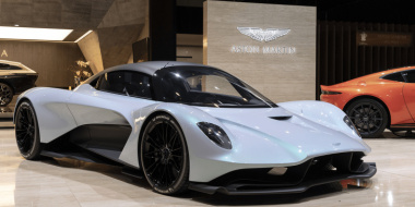 Geely erhöht Anteile an Aston Martin auf 17 Prozent