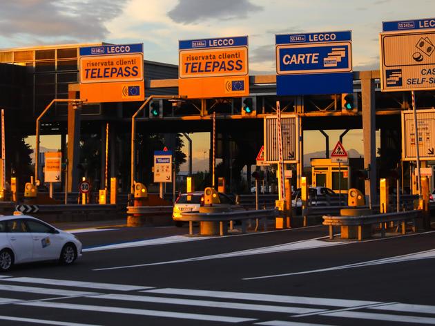 maut-falle italien: wichtige tipps für deutsche autofahrer vor dem pfingst-urlaub