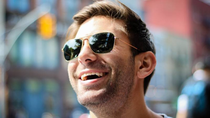 der neueste trend bei sonnenbrillen für männer: silhouette setzt nun den standard