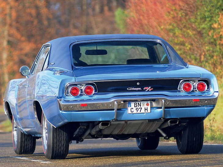 charger vs. mustang und barracuda