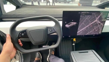 Cybertruck aus der Fahrer-Perspektive: Tesla-Pickup ohne Lenkrad-Hebel, nur ein Bildschirm