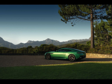 Neuer Aston Martin DB12: Rasante Unterstützung für den nächsten James Bond
