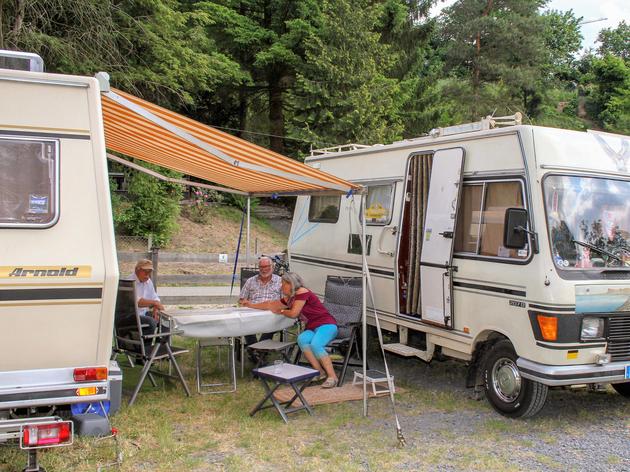 voller erfolg für oldtimer-campertreffen im urbachtal