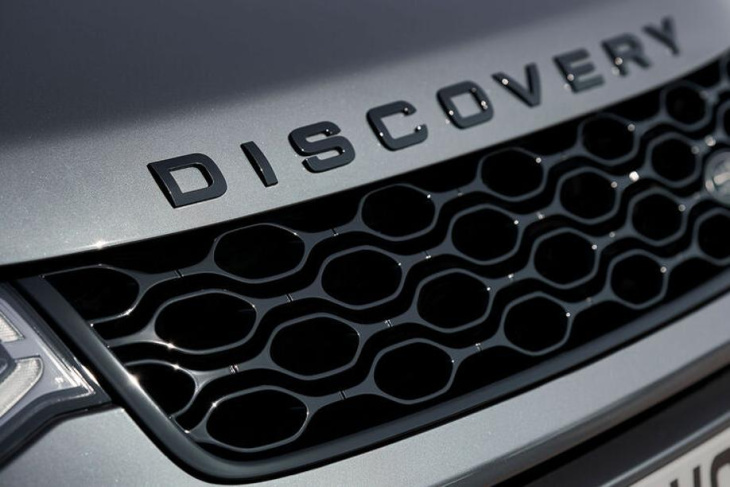 land rover discovery sport: innenleben modernisiert, preise angehoben