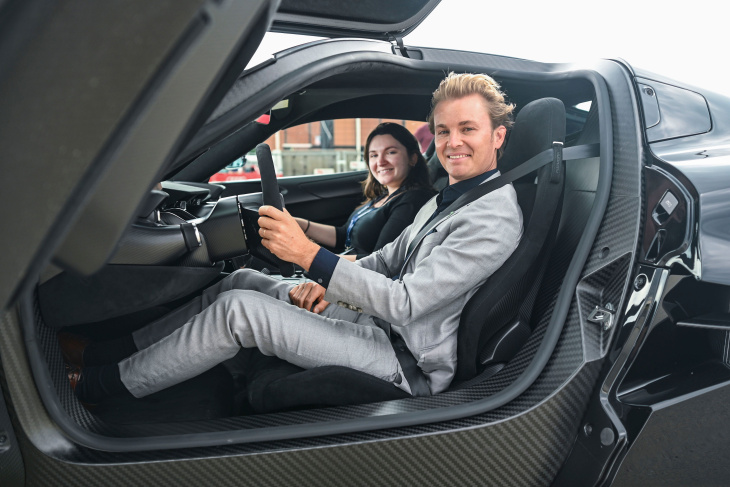 greentech-festival in berlin: mit nico rosberg im schnellsten e-auto der welt