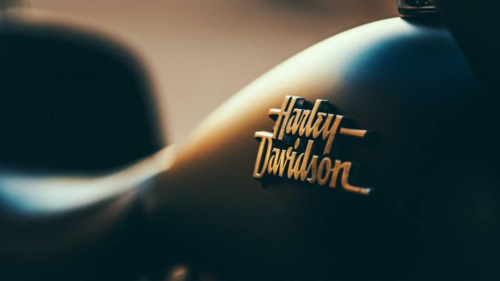 innovation trifft tradition: harley-davidson präsentiert neue cvo modelle 2023