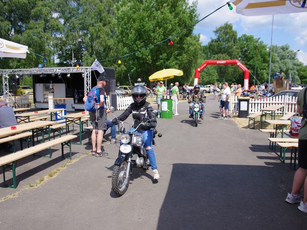 3-länder-moped-marathon startet in bad hersfeld