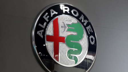Alfa Romeo: Warum zeigt das Logo, wie eine Schlange einen Menschen frisst?