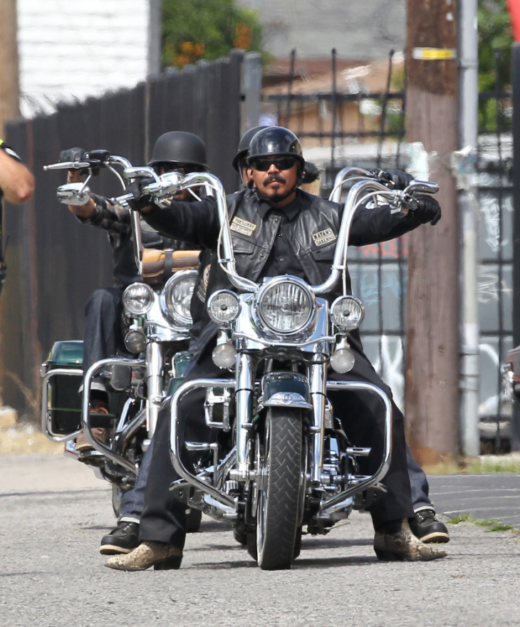 prominente biker-gang: diese stars lieben motorräder