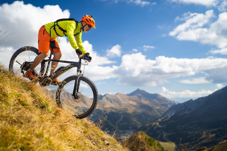 sind e-mountainbikes sinnvoll, gefährlich oder beides?