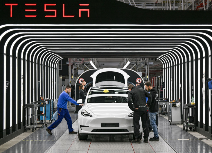 auslieferungsrekord bei tesla bestätigt rabatt-strategie