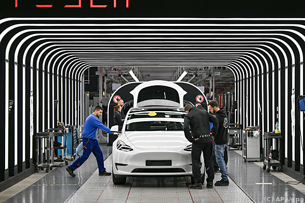 tesla-produktion übertrifft markterwartung