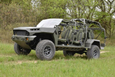 Militarized GMC Hummer EV: Elektro-Hummer als Militärfahrzeug