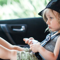 endlich kein kopfkippen mehr im kindersitz auf autofahrten