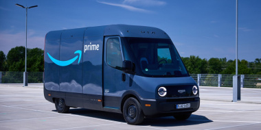 Europastart für Amazons E-Lieferwagen von Rivian