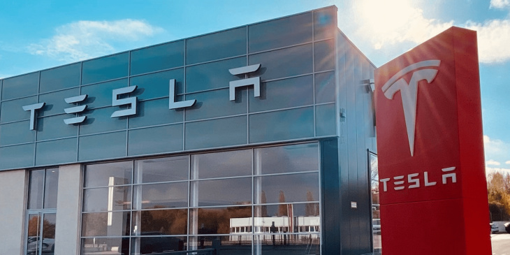 tesla fordert epa zu strengeren us-emissionszielen auf