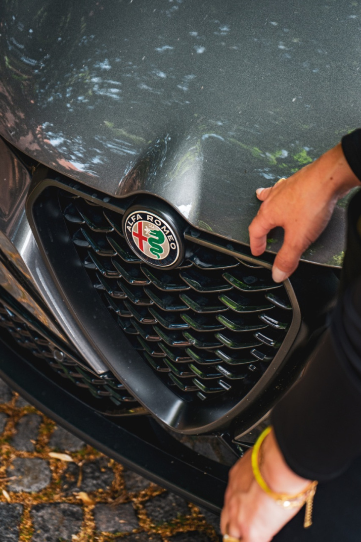 alfa romeo tonale hybrid – gelungene symbiose von stil und effizienz