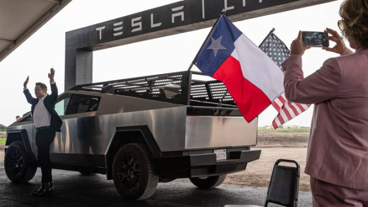 teslas erster cybertruck läuft vom band