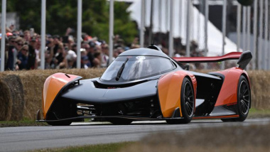 Spektakulär: McLaren bringt Auto aus 