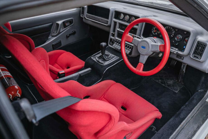 ford rs200 von 1987 zu verkaufen: rallye-ford mit 350 ps und weniger als 10.000 km